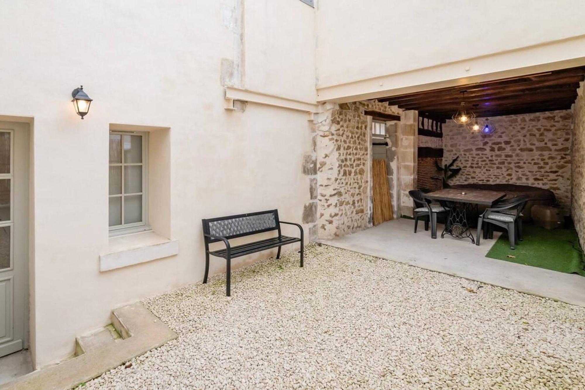 Biau - Sejour A Auxerre Villa Bagian luar foto